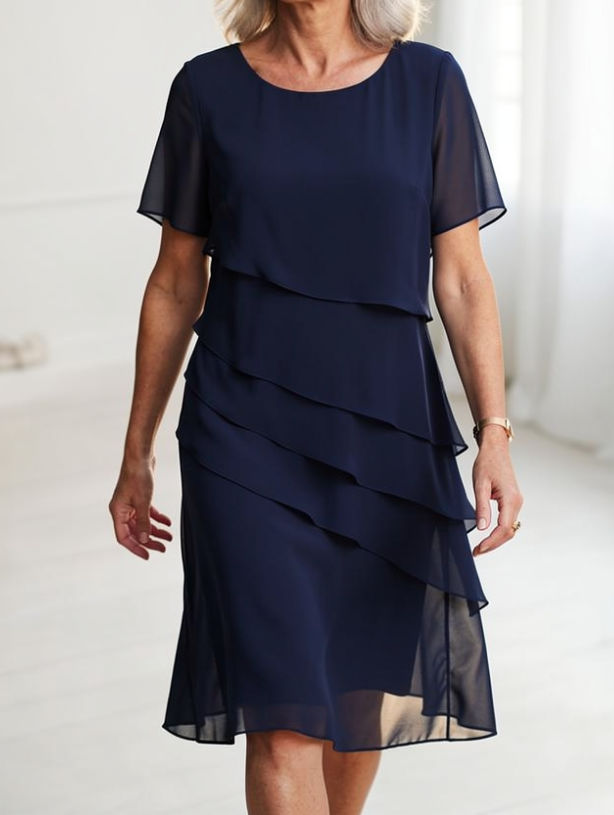 Julia – Elegant Flowing Dress with Ruffles