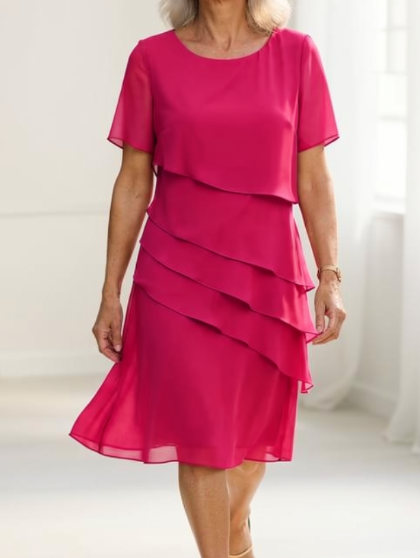 Julia – Elegant Flowing Dress with Ruffles