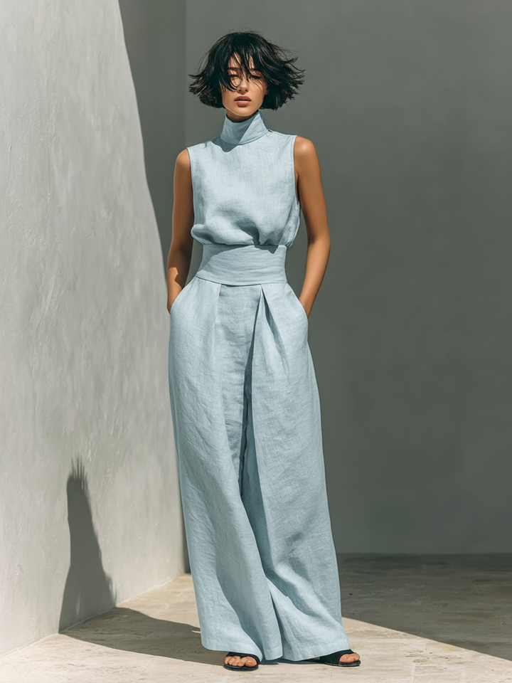 Maria - Set with a top and wide cotton and linen pants in a minimalist style for women
