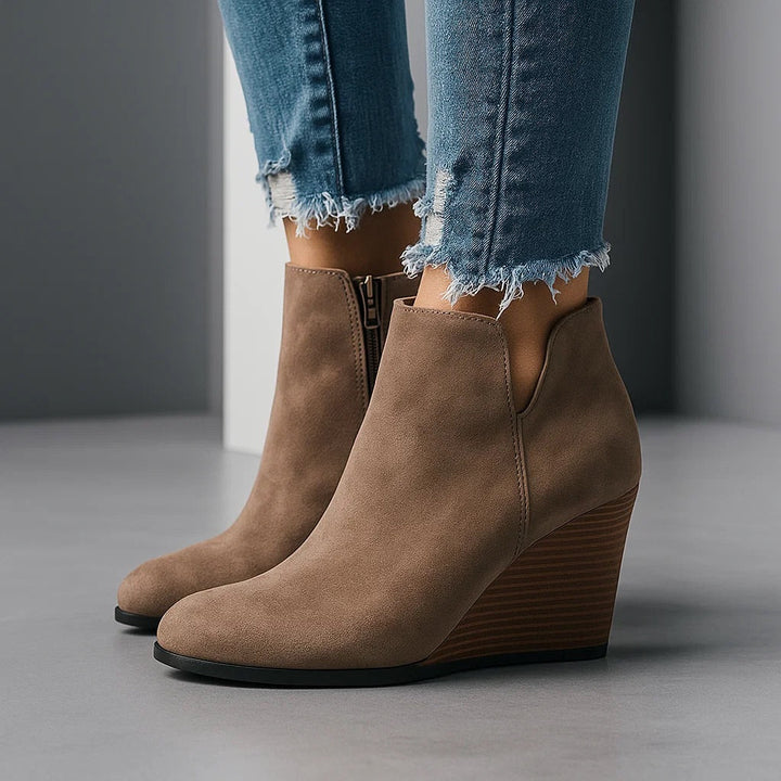 Brown suede winter boots for women (8)