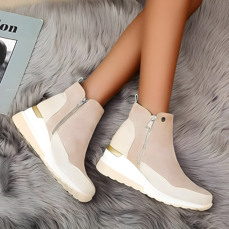 Comfortable All-Day Black Boots for Women (4)