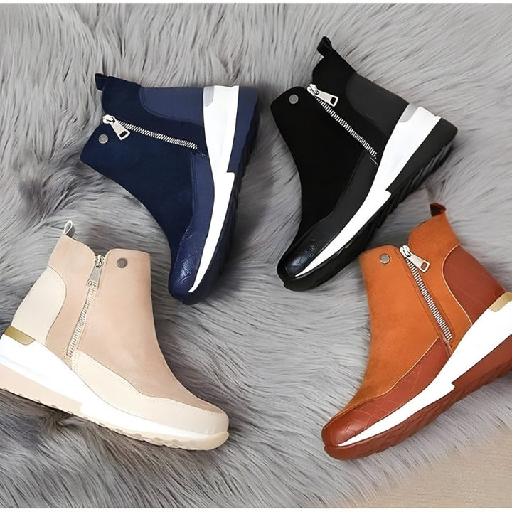 Comfortable All-Day Black Boots for Women (6)