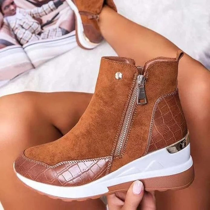 Comfortable All-Day Black Boots for Women in Brown