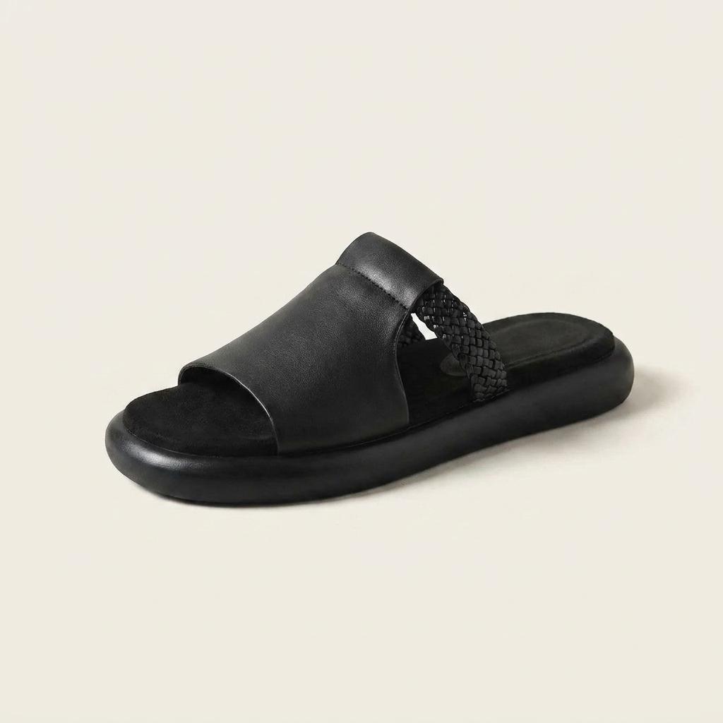 Comfortable Women's Leather Flats for Summer in Black 1