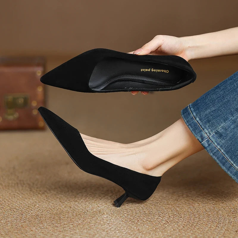 Elegant Slip-On Leather Flats for Women in Black