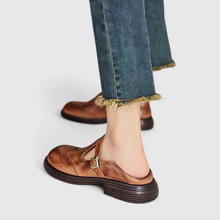 Elegant Women's Cowboy Boots in Leather (5)