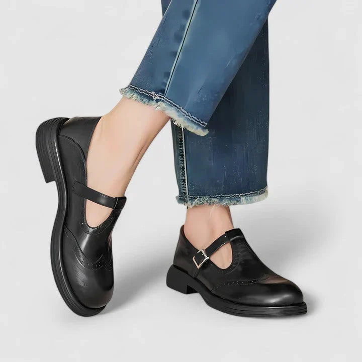 Elegant Women's Cowboy Boots in Leather in Black