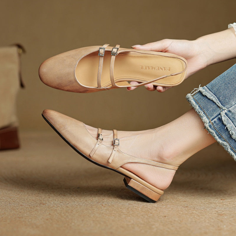 Elegant Women's Leather Flats for Everyday in Beige