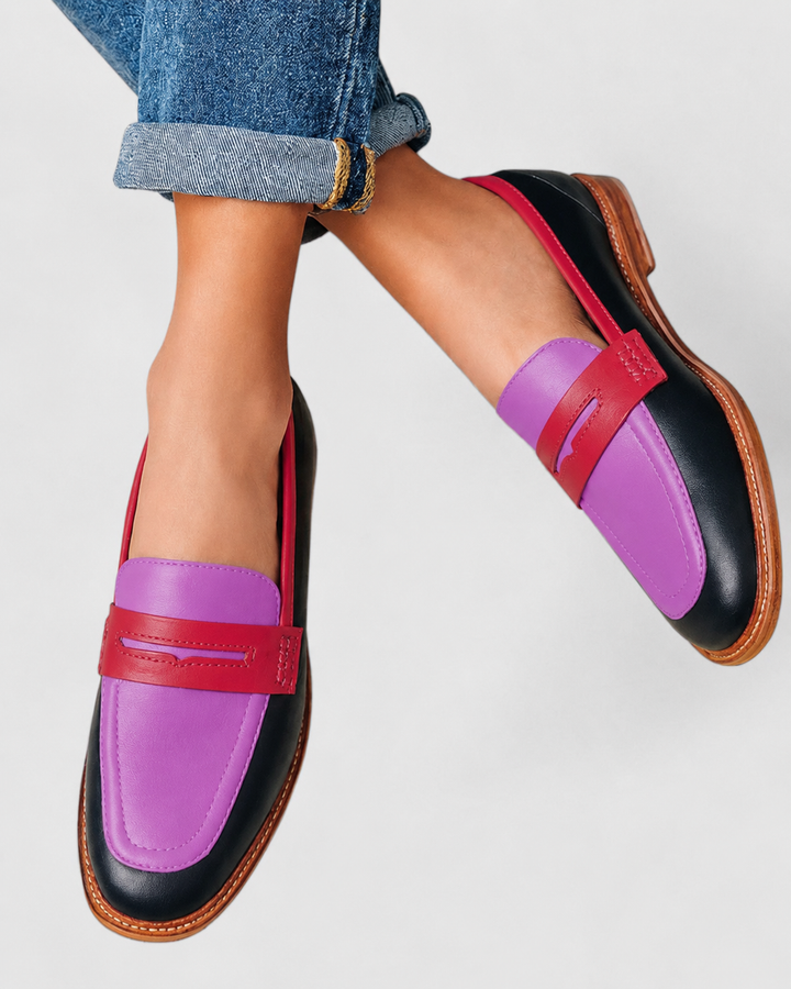 Elegant Women's Leather Flats with Slip-On Ease (2)