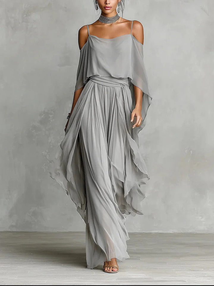 Isabela | Two-piece set consisting of a top and trousers.