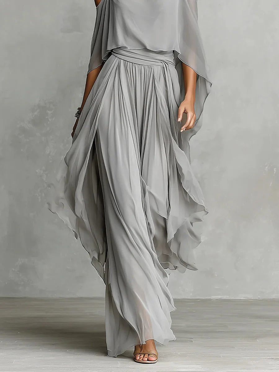 Isabela | Two-piece set consisting of a top and trousers.