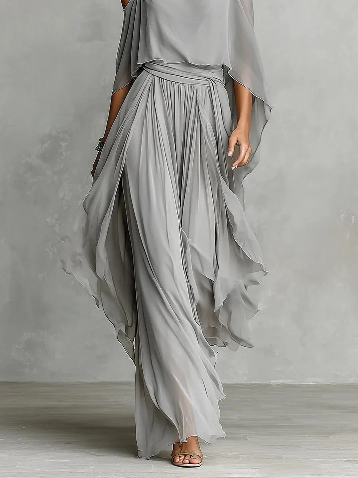 Isabela | Two-piece set consisting of a top and trousers.