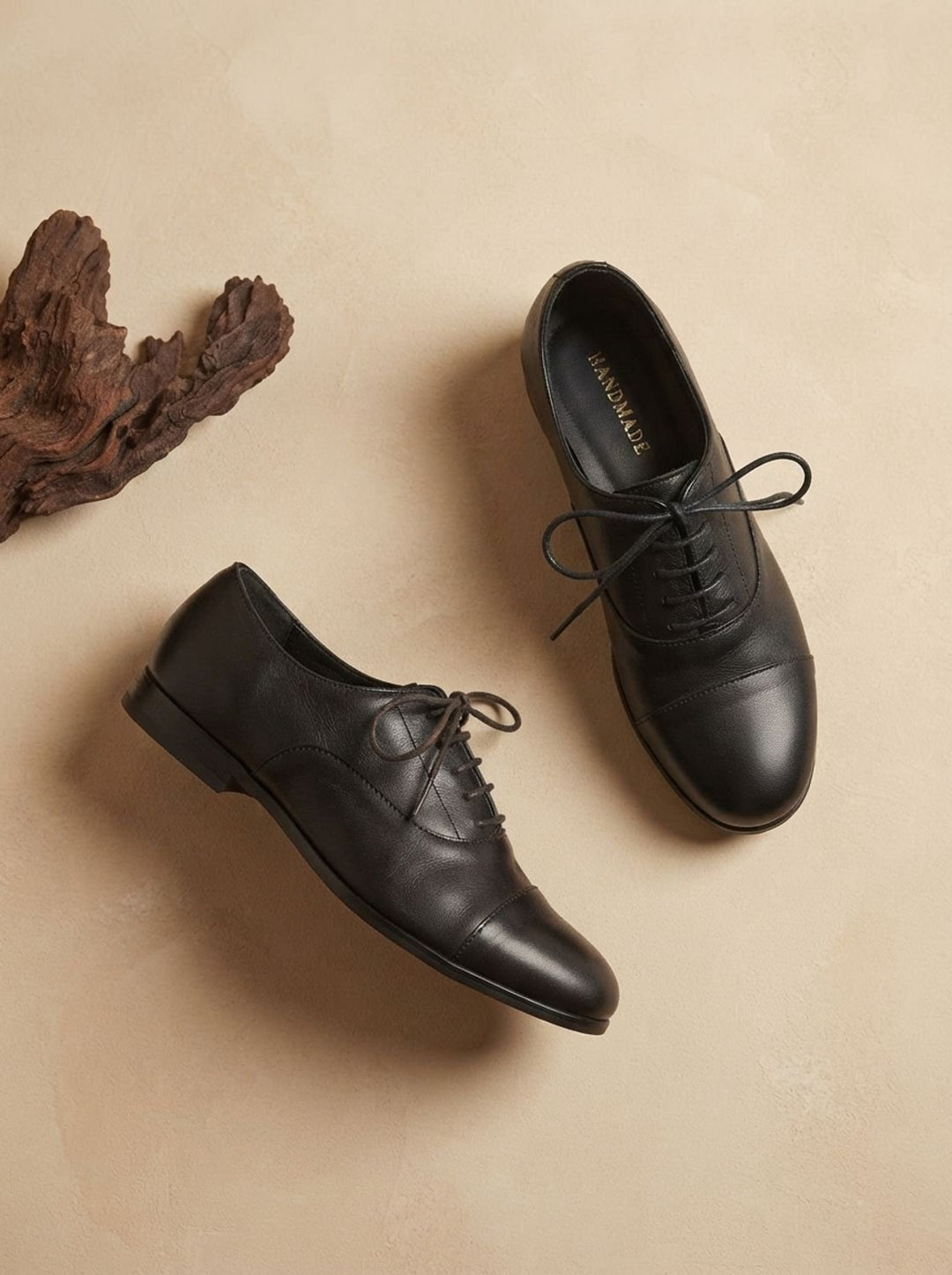 Lace-Up Women's Leather Flats for Timeless Comfort (19)