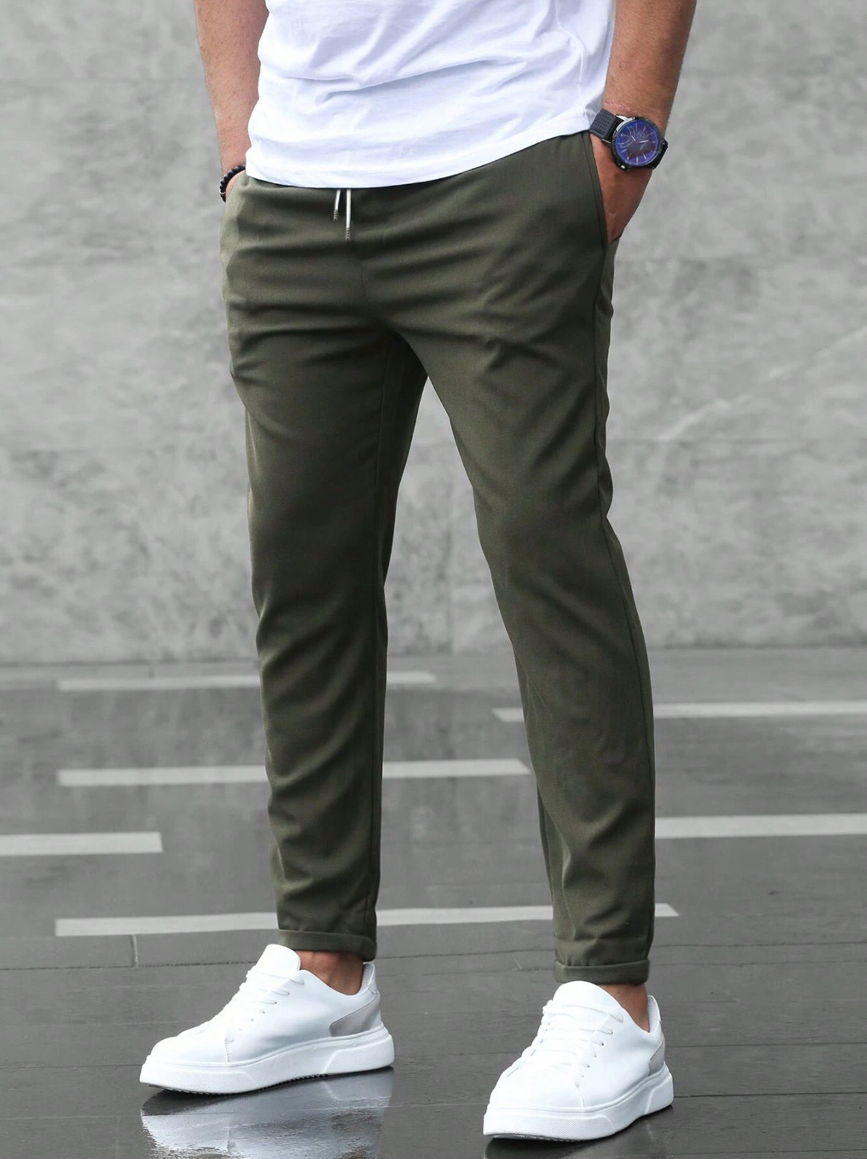 Men's Comfort Trousers with Drawstring Waist in Armeegrün