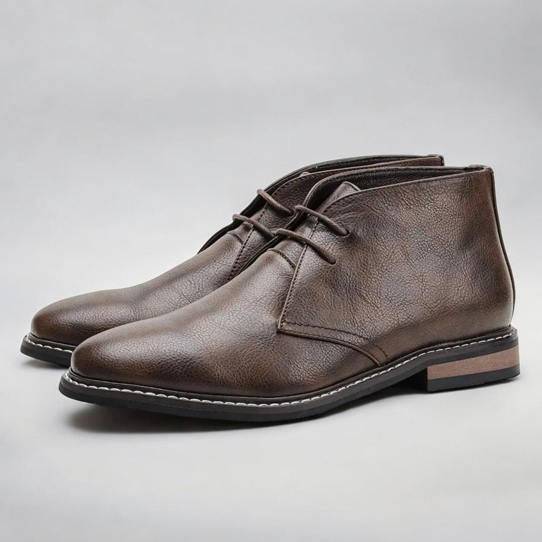 Men's Lace-Up Chukka Boots for Fall in Dark Brown