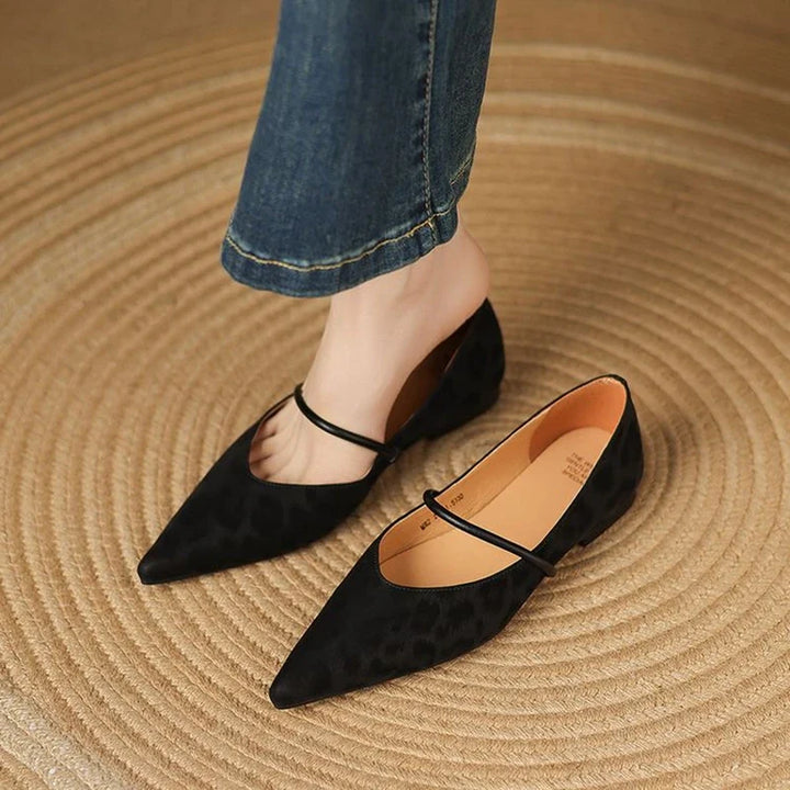 Pointed-Toe Women's Leather Flats Slip-On (10)