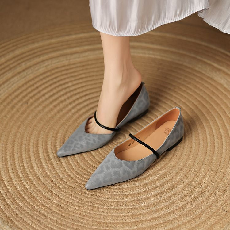 Pointed-Toe Women's Leather Flats Slip-On (2)