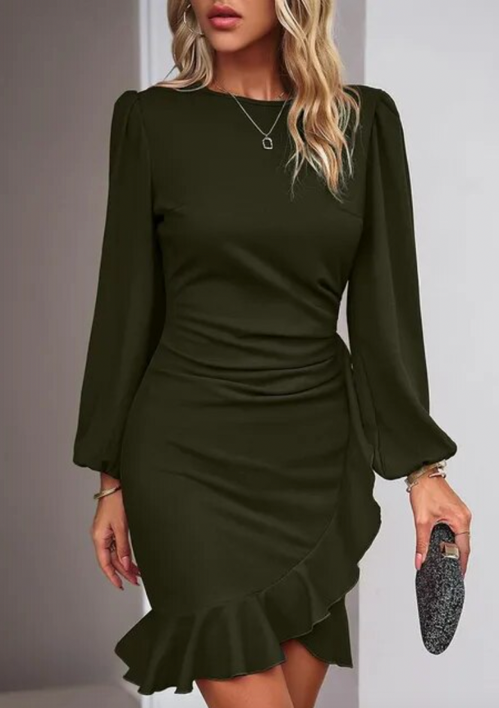 Versatile Women's Dress with Timeless Elegance (7)