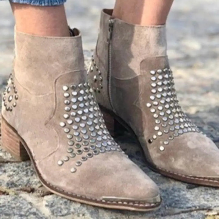 Women's Black Boots with Studs (2)