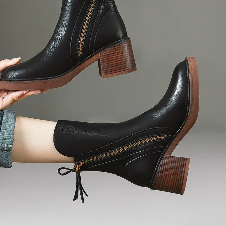 Women's Block Heel Leather Ankle Boots in Black