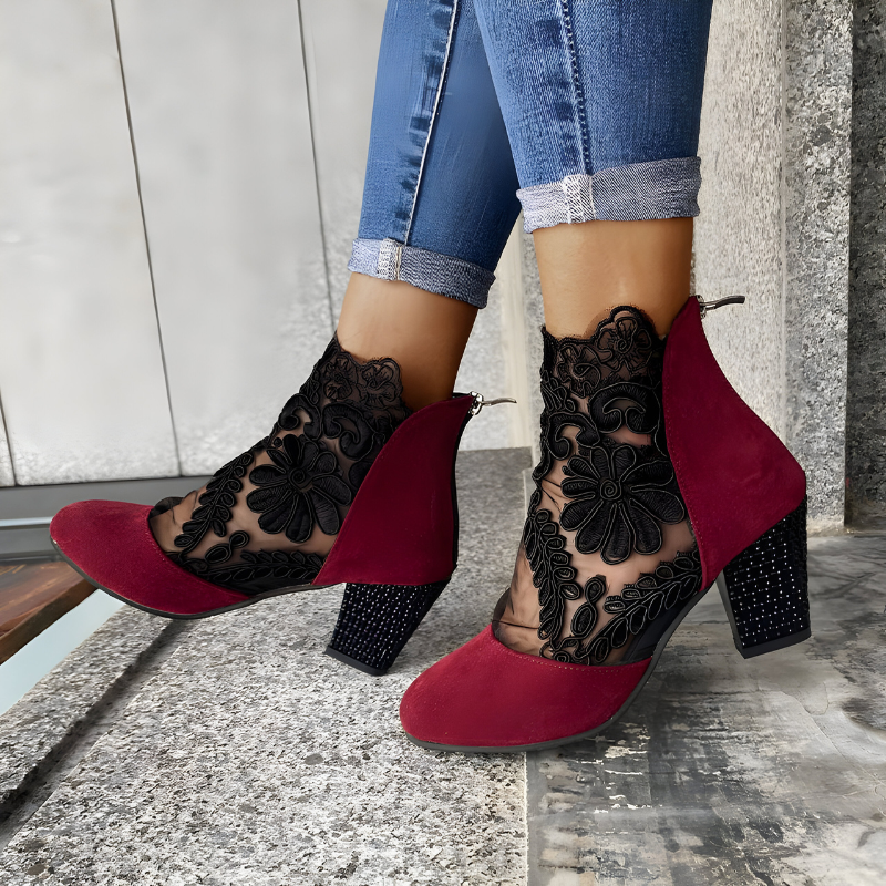 Women's Boots with Elegant Block Heels (9)