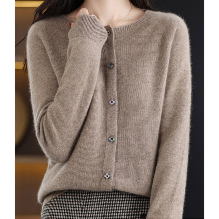 Women's Breathable Crew Neck Pullover for Layering in Brown