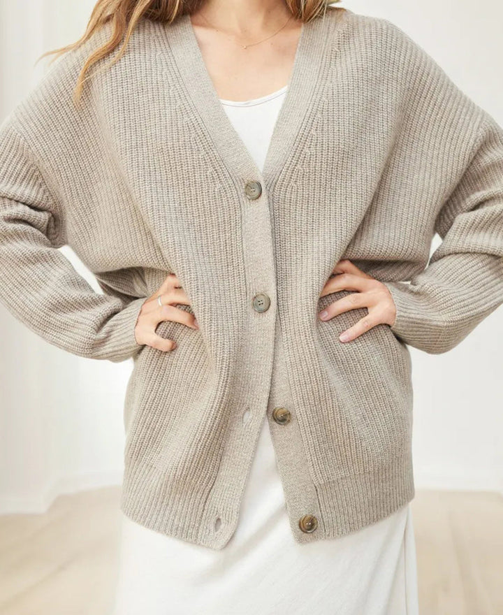 Women's Cardigan in Oversized Knit for Layering (2)