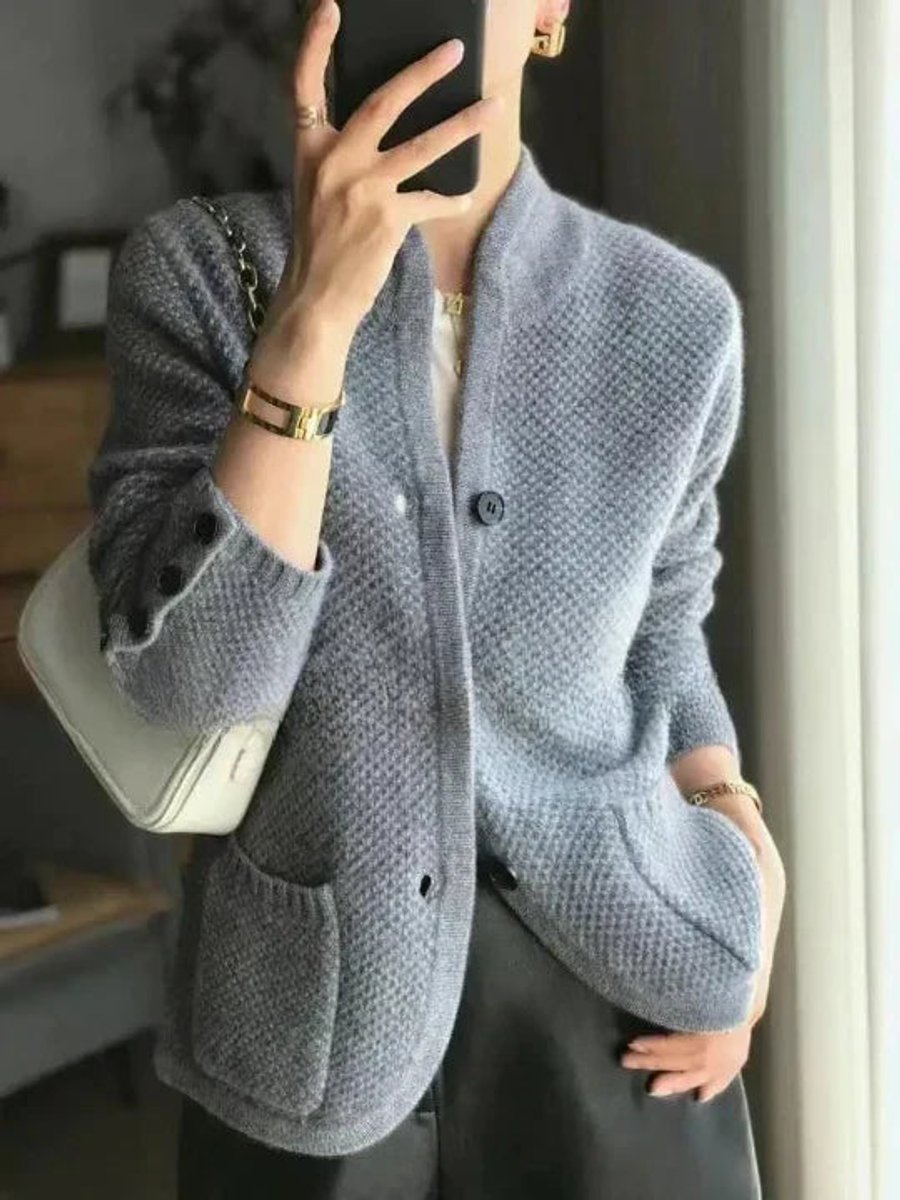 Women's Cashmere Cardigan for Everyday Wear in Blue