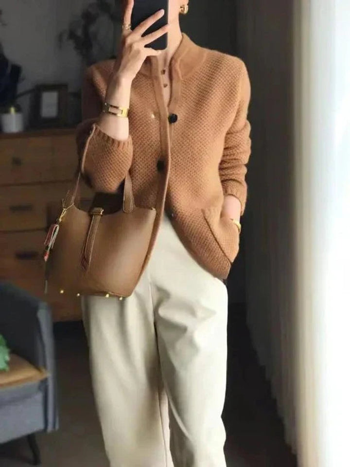 Women's Cashmere Cardigan for Everyday Wear in Brown