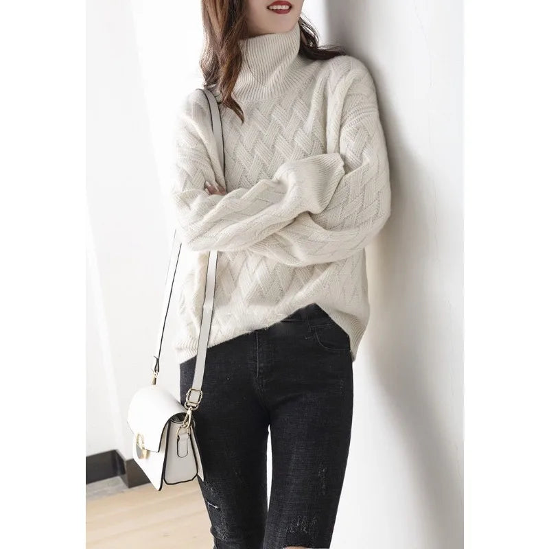 Women's Christmas Sweater with Cozy Turtleneck (2)