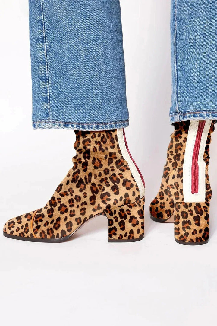 Women's Cowboy Boots in Elegant Suede, Mid-Calf in Leopard-print