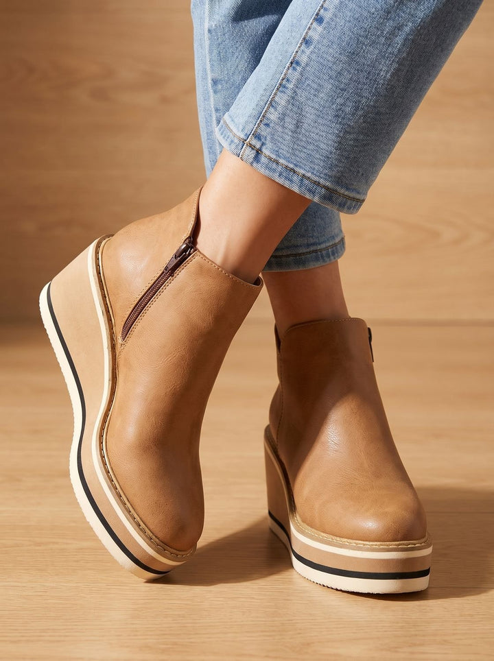 Women's Cowboy Boots in Waterproof Faux Leather (3)