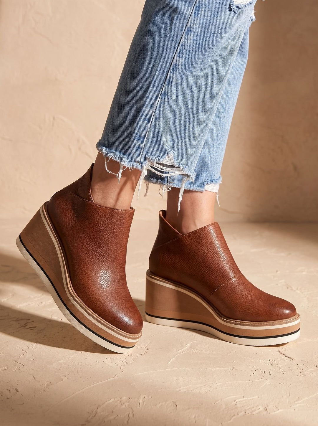 Women's Cowboy Boots in Waterproof Faux Leather (5)