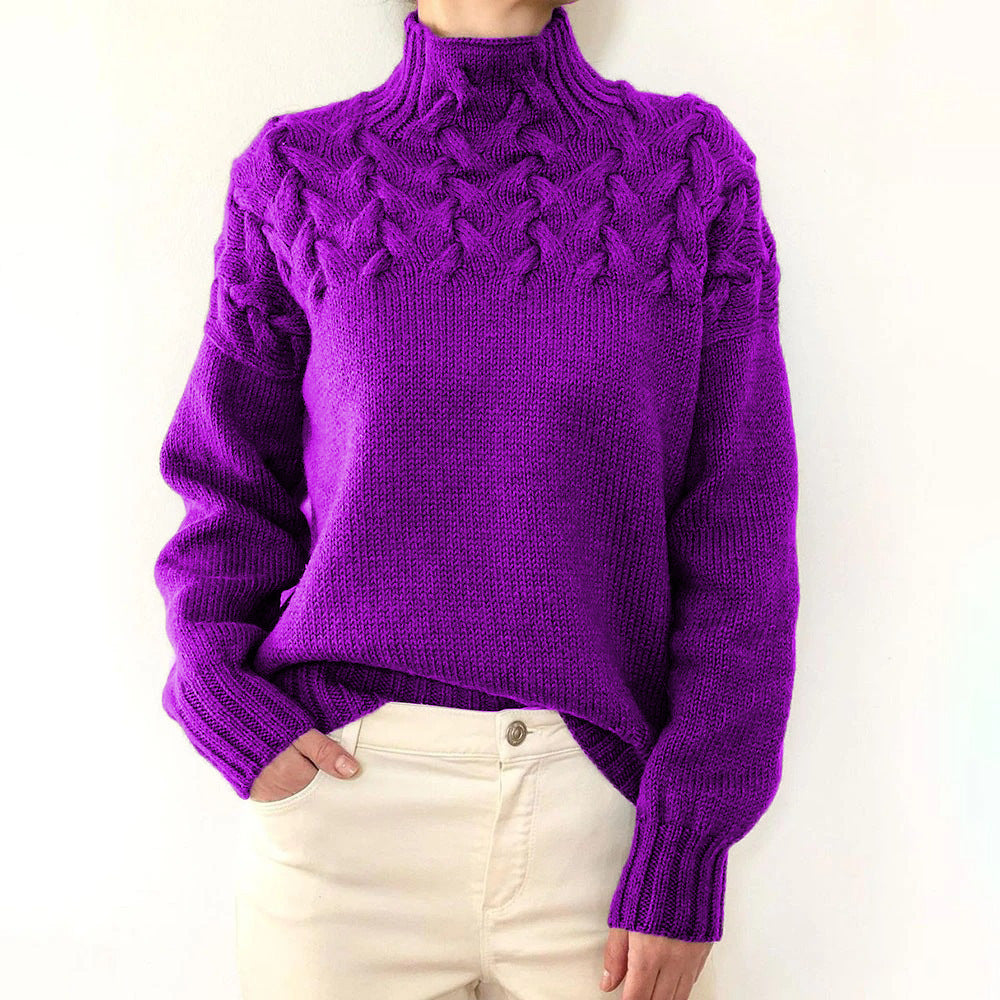 Women's Cozy Turtleneck Pullover for Layering in Violett