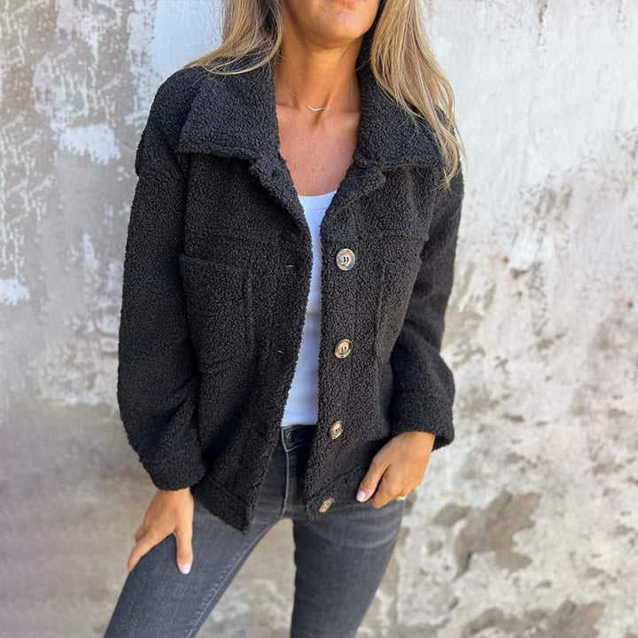 Women's Cozy Winter Jacket for Everyday Wear in Black
