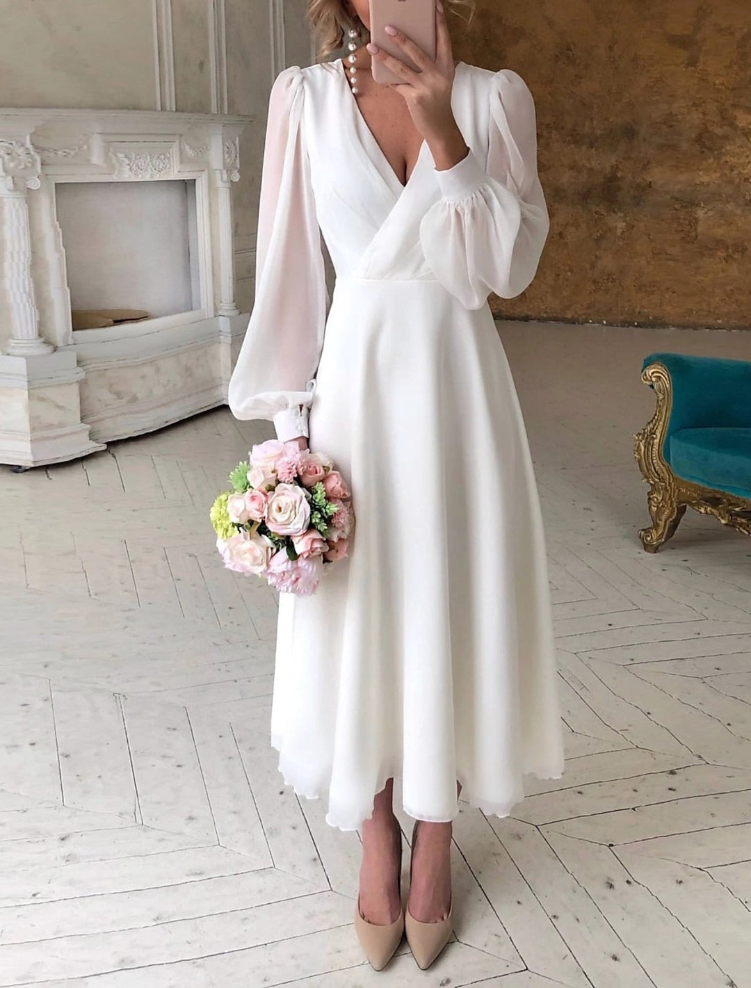 Women's Elegant Flowing Long Sleeve Wedding Dress in White