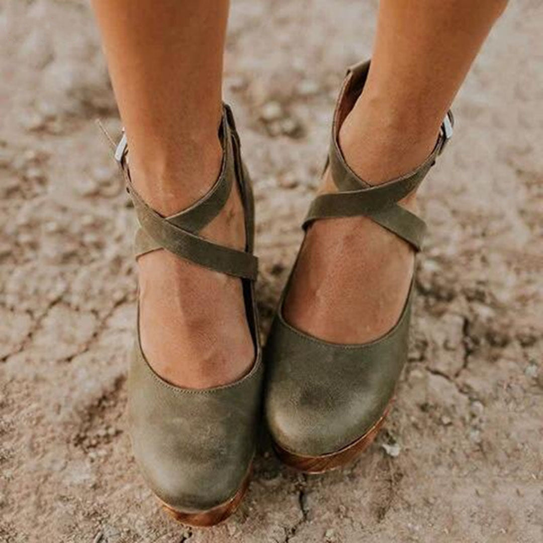 Women's Elegant Leather Vintage Wedge Pumps in Olive Green