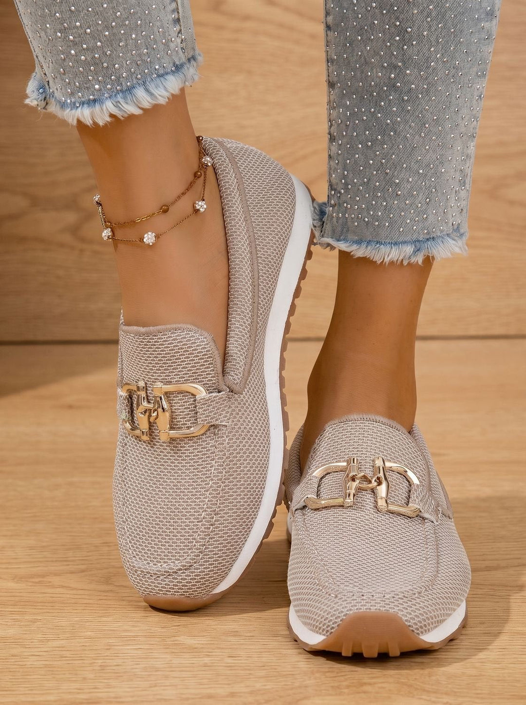 Women's Elegant Memory-Foam Flat Loafers with Support in Beige