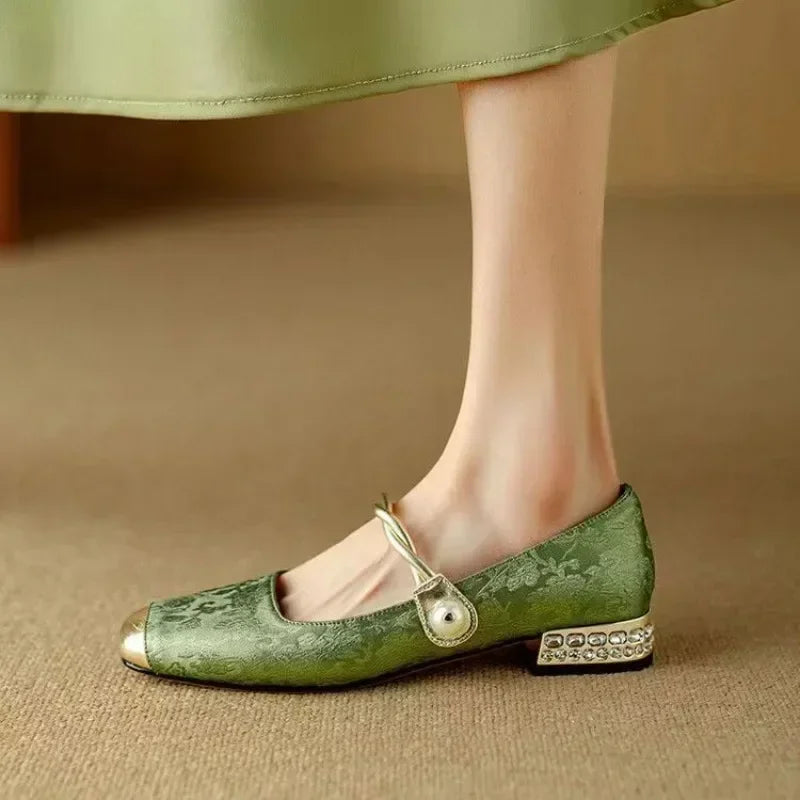 Women's Elegant Satin Pumps with Square Toe (3)