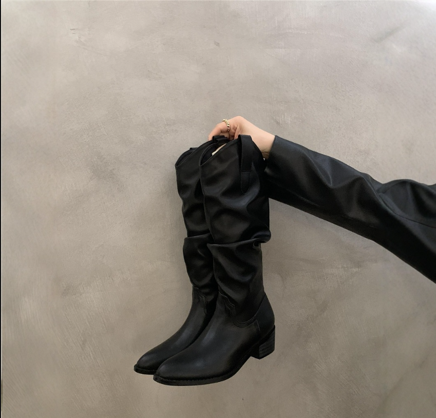 Women's Elegant Suede Boots with Vintage Ruffles in SchwarzStil 1