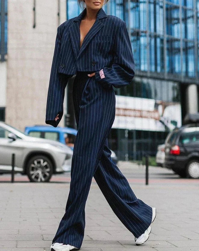 Women's Elegant Two-Piece Blazer Trouser Set (2)