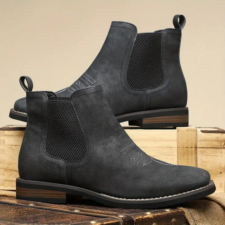 Women's Everyday Boots for Every Fall Outfit (11)
