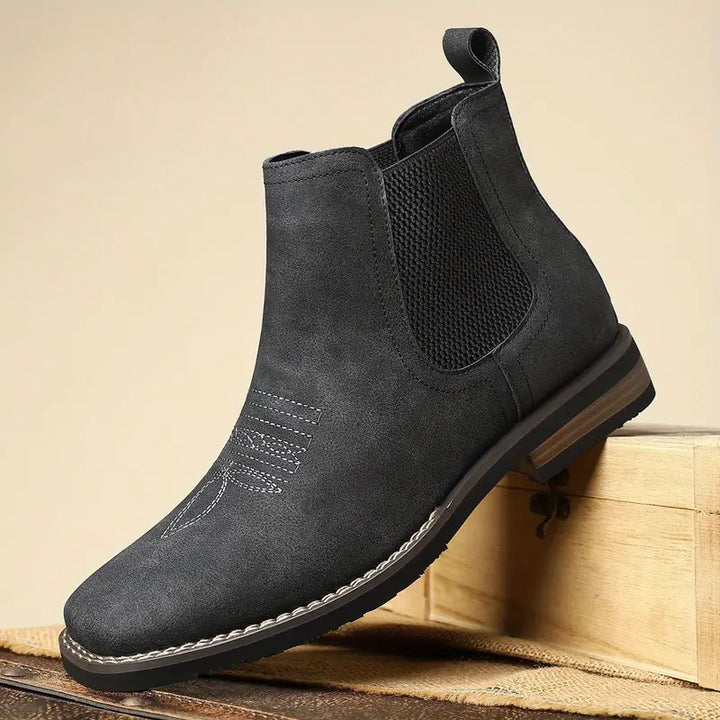 Women's Everyday Boots for Every Fall Outfit (13)