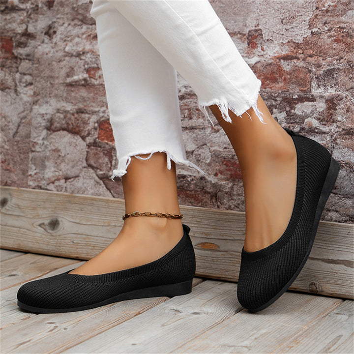 Women's Flats in Knit for Daily Comfort in Black