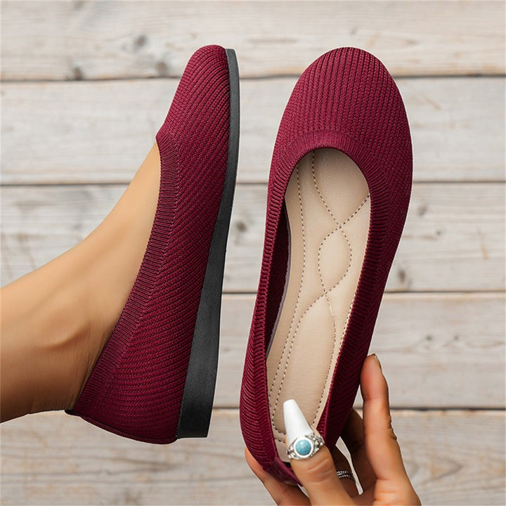 Women's Flats in Knit for Daily Comfort in Wine Red