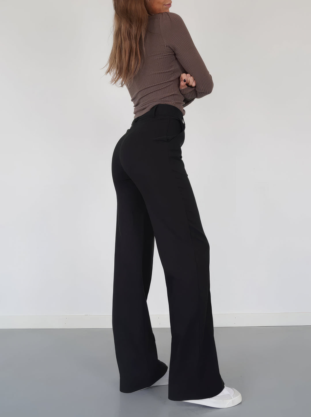 Women's High-Waist Pants with Flattering Fit (3)