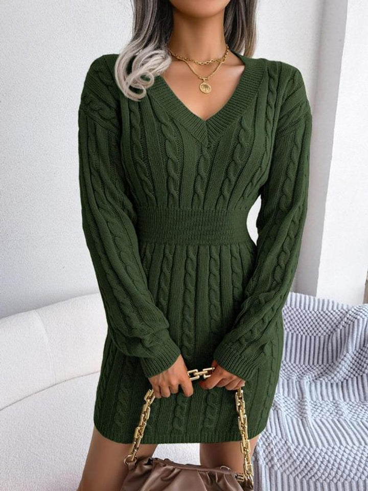 Women's Knitted Dress for Evening Cocktails in Armeegrün