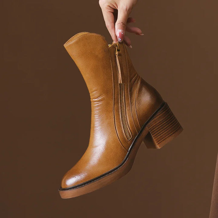 Women's Leather Ankle Boots for Fall Outfits in Brown