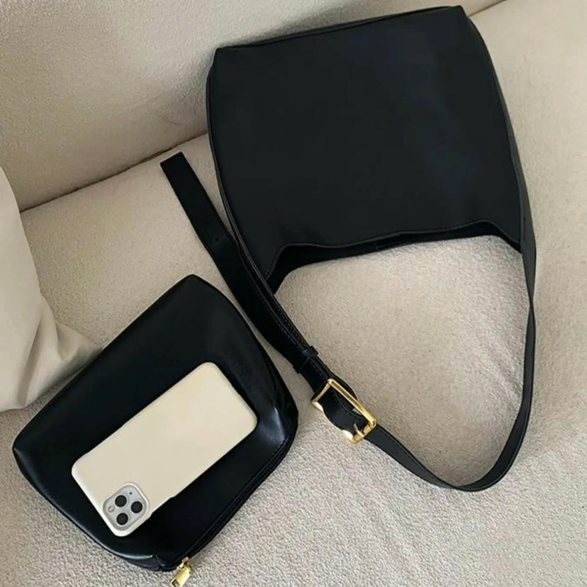 Women's Leather Bags with Classic Buckle (7)