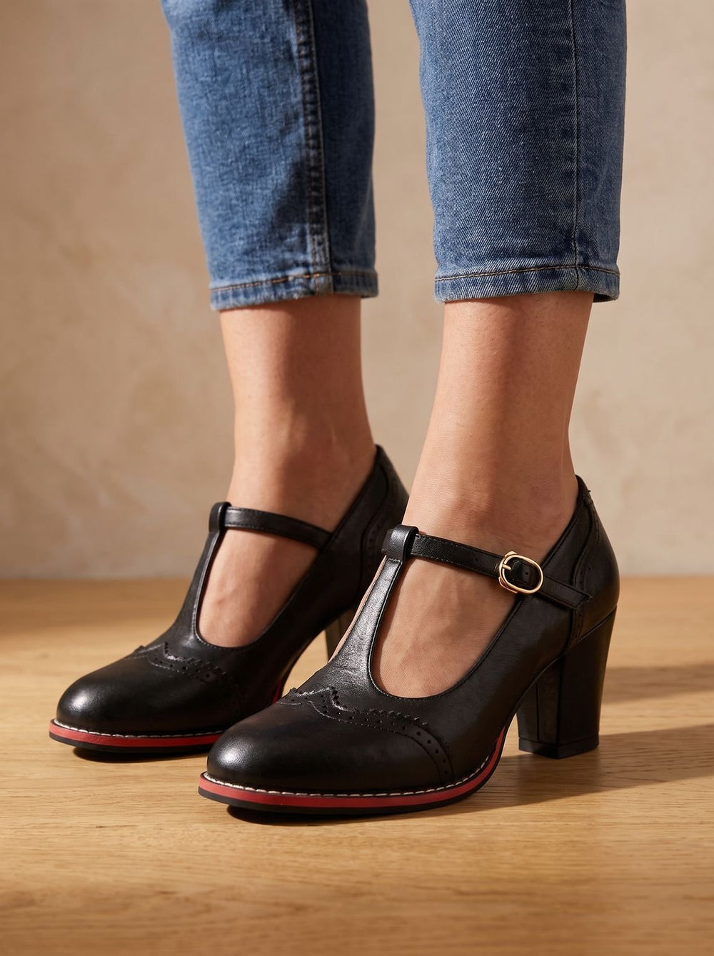 Women's Leather Block-Heel Brogue Pumps (2)